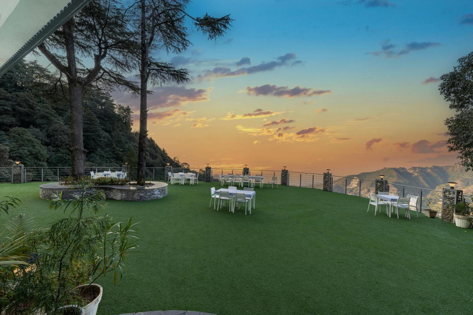 Echor Baris Resort Mussoorie Buitenkant foto
