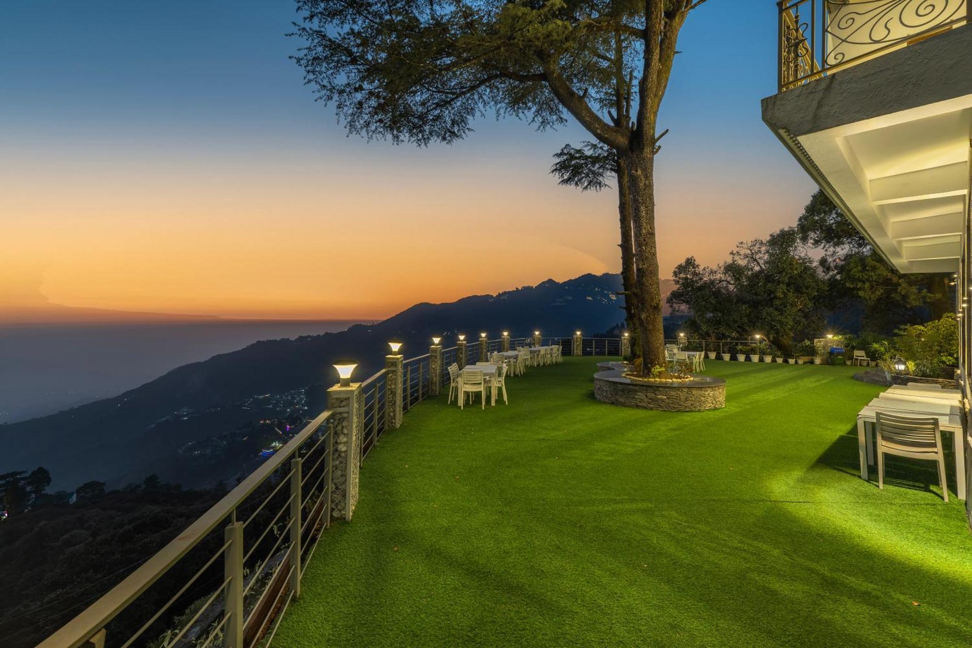 Echor Baris Resort Mussoorie Buitenkant foto