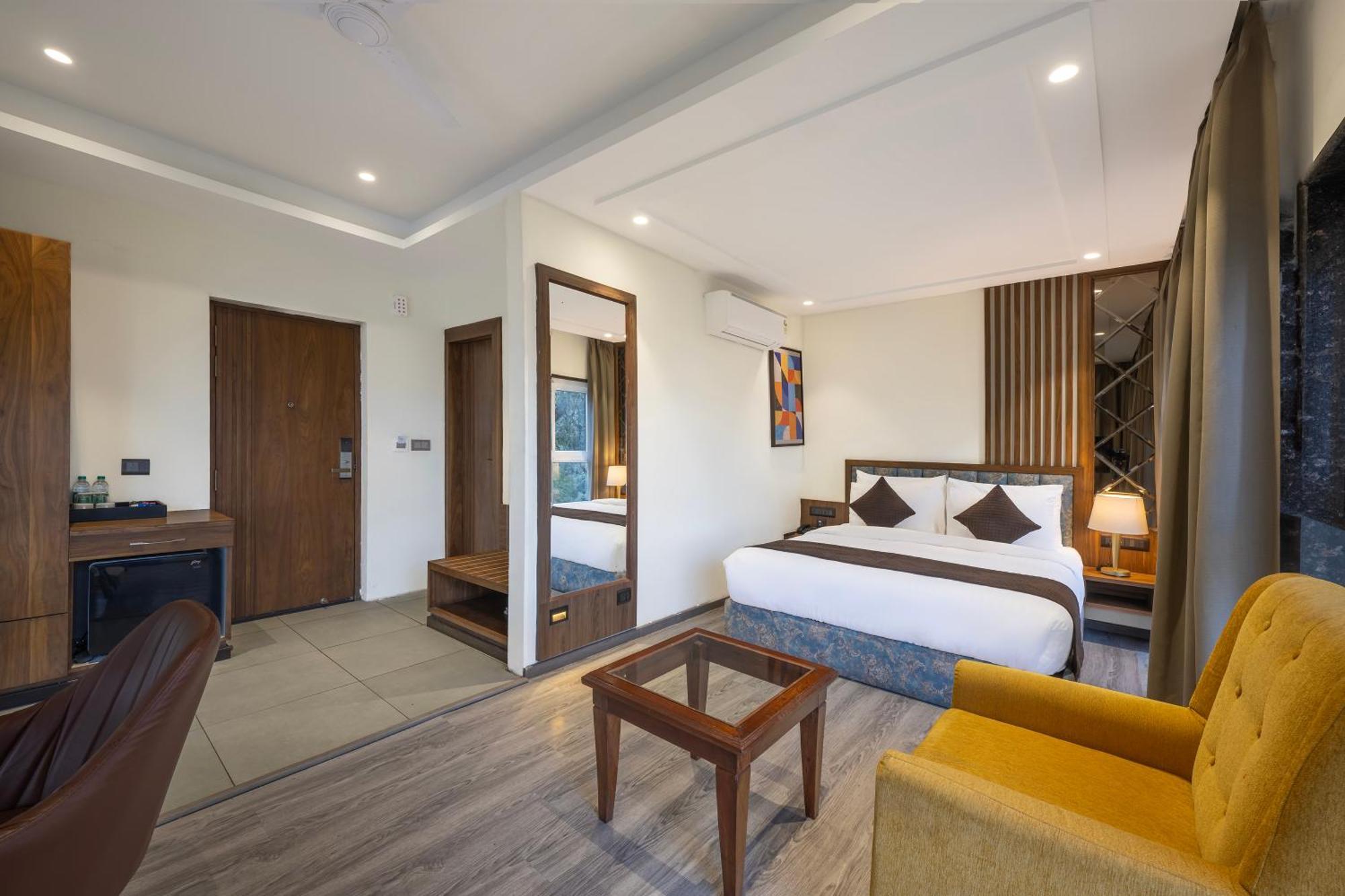 Echor Baris Resort Mussoorie Buitenkant foto