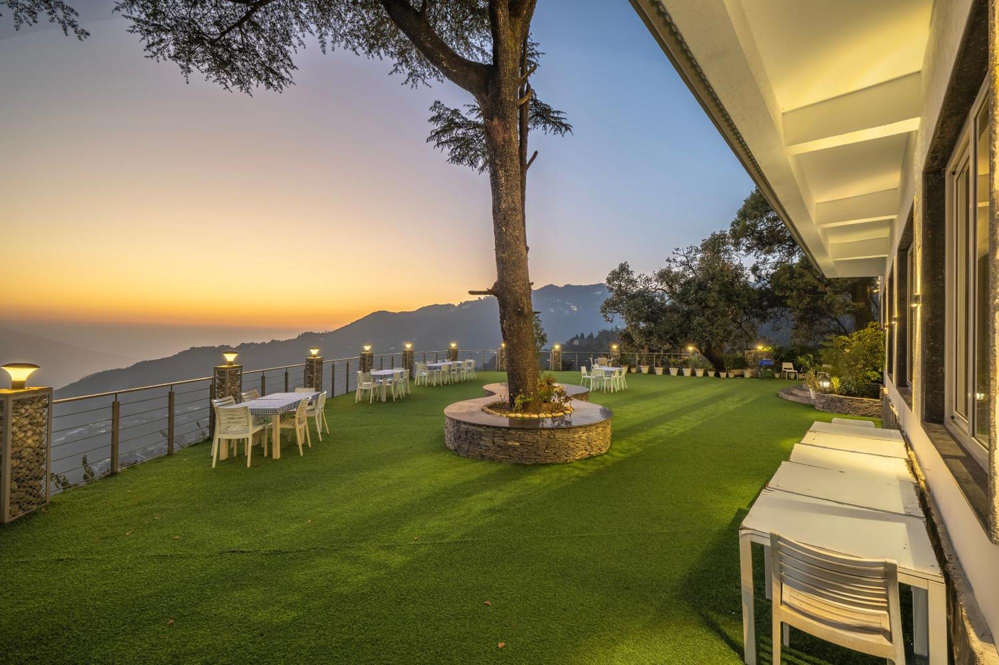 Echor Baris Resort Mussoorie Buitenkant foto